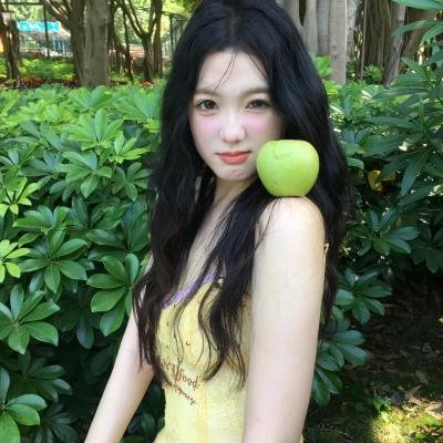 攀岩女孩儿